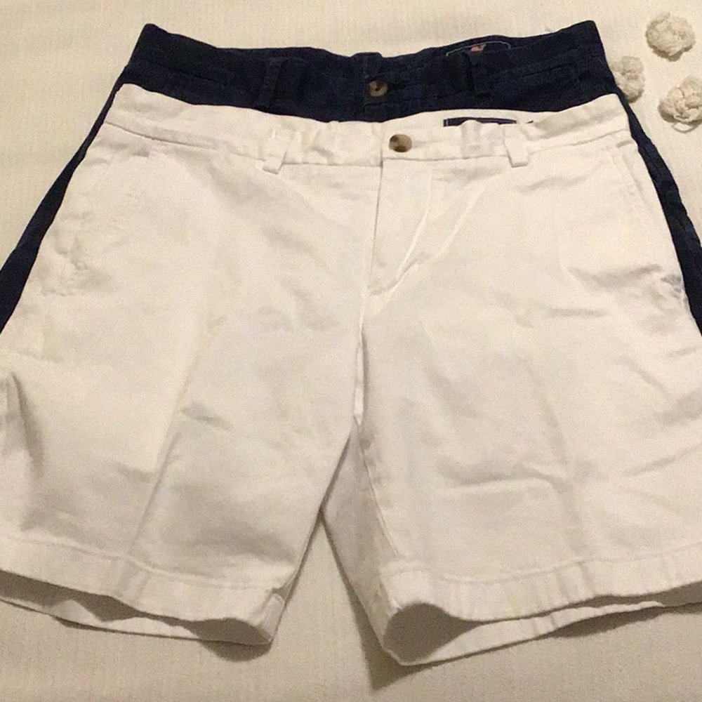 2 pair men’s Vineyard Vines shorts size 32